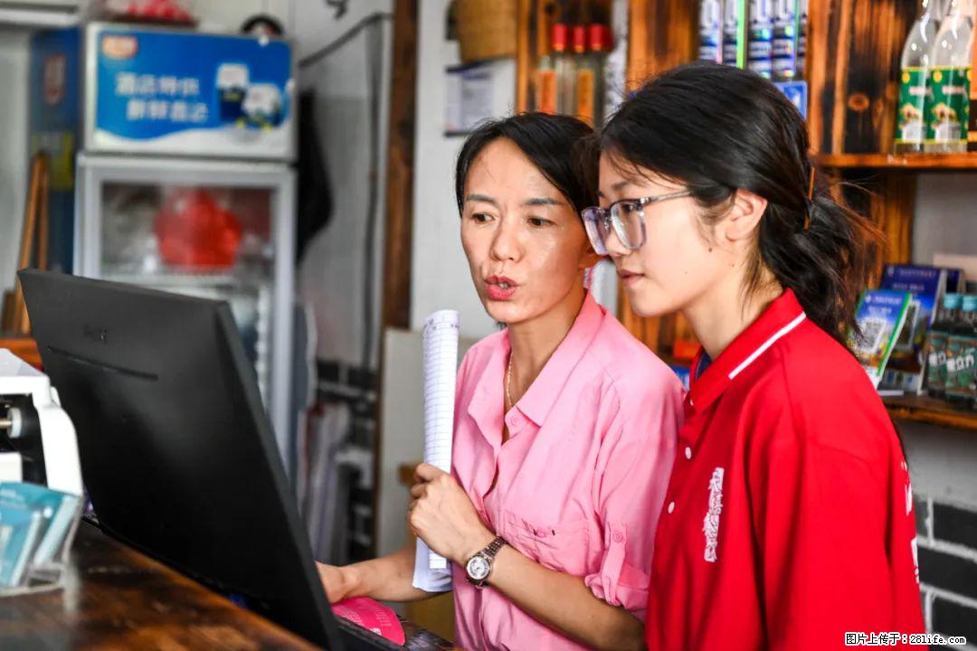 全网追的“扁担女孩”,找了一份暑假工,时薪12元 - 咸宁生活资讯 - 咸宁28生活网 xianning.28life.com